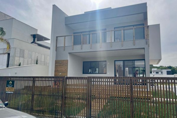 Casa no Condomínio Hookipa