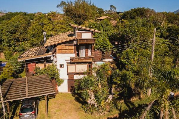 Imóvel a Venda Com duas Casas no Mesmo Terreno